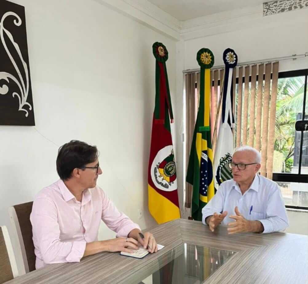 Capa Presidentes da Amzop e Amuceleiro debatem ações entre entidades