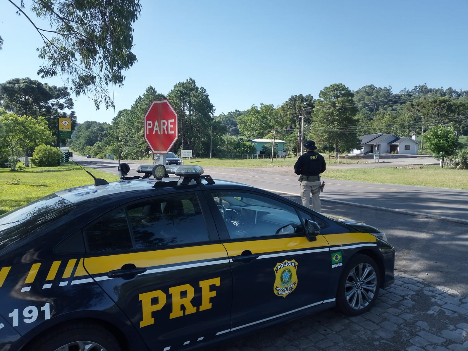 Capa PRF de Sarandi divulga balanço das rodovias federais da região