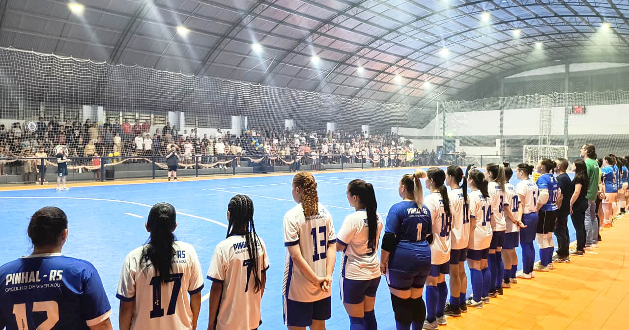 Capa Pinhal (Feminino) e Taquaruçu do Sul (Masculino) são campeões da Copa Amzop Sesc Sicredi de Futsal 2025