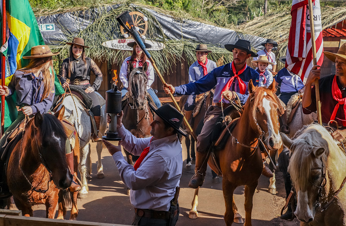 Capa Rodeio Bonito celebra a cultura gaúcha com a abertura da Semana Farroupilha