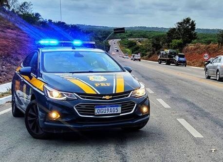 Capa PRF confirma quando começará a usar radares que multam ao identificar infrações cometidas dentro do carro