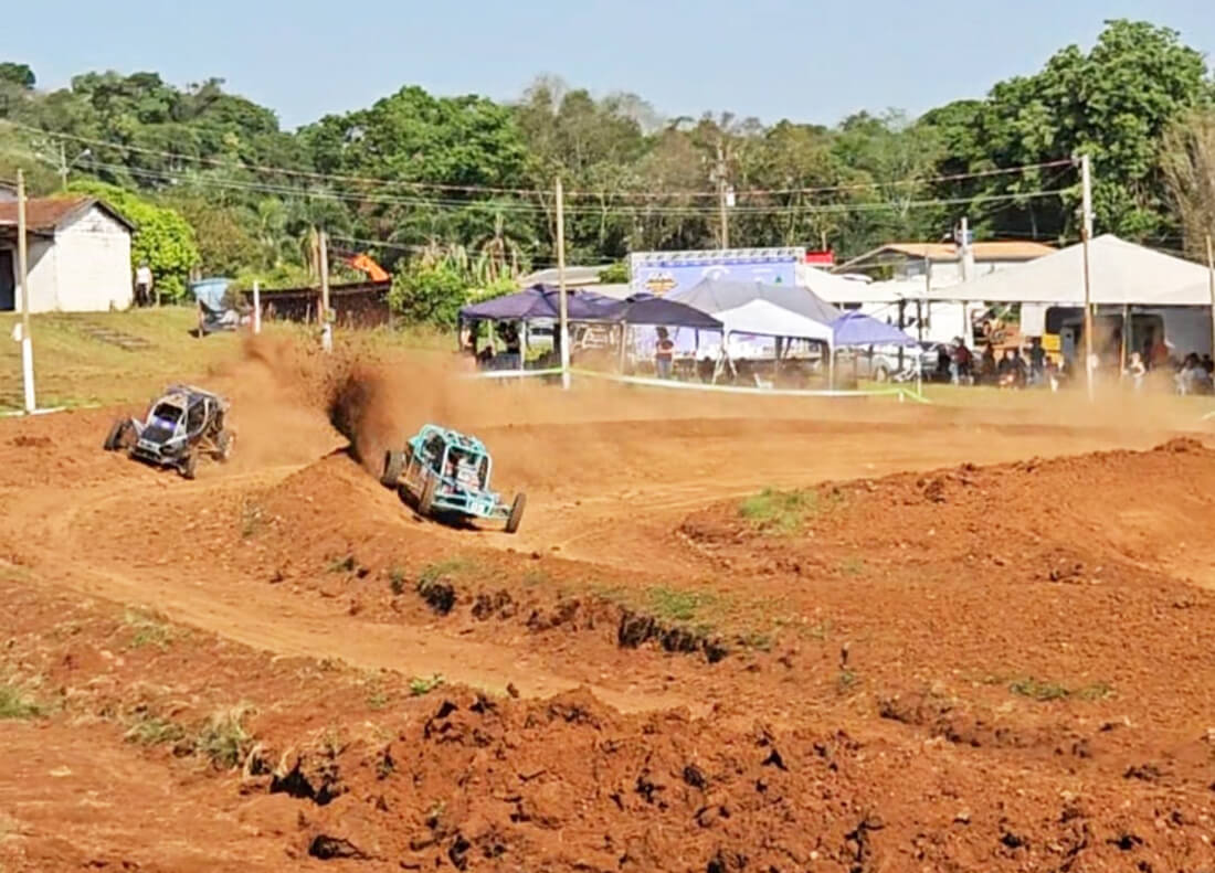 Capa Pilotos de diversos estados participam da etapa do Campeonato Brasileiro de Jeep e Gaiola Cross em FW