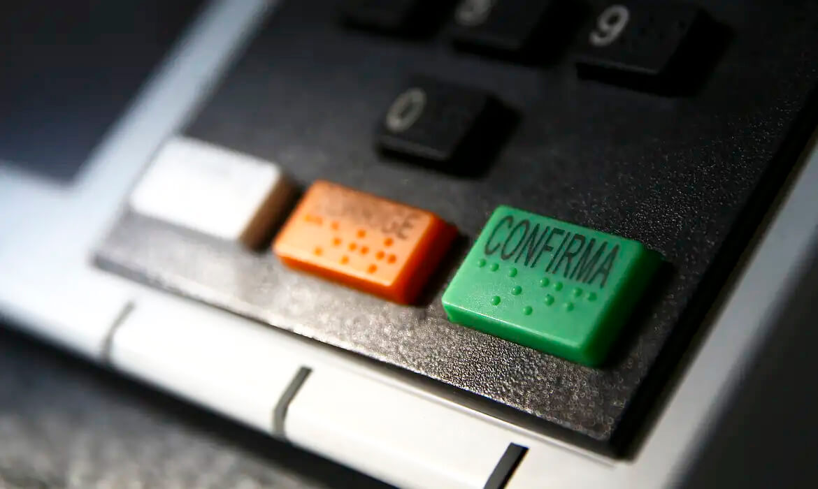Capa Câmara dos Deputados aprova voto impresso e verificação de urnas eletrônicas