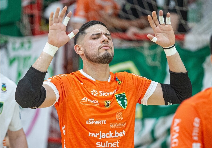 Capa Goleiro Jony Leal acerta com o Guarani Futsal