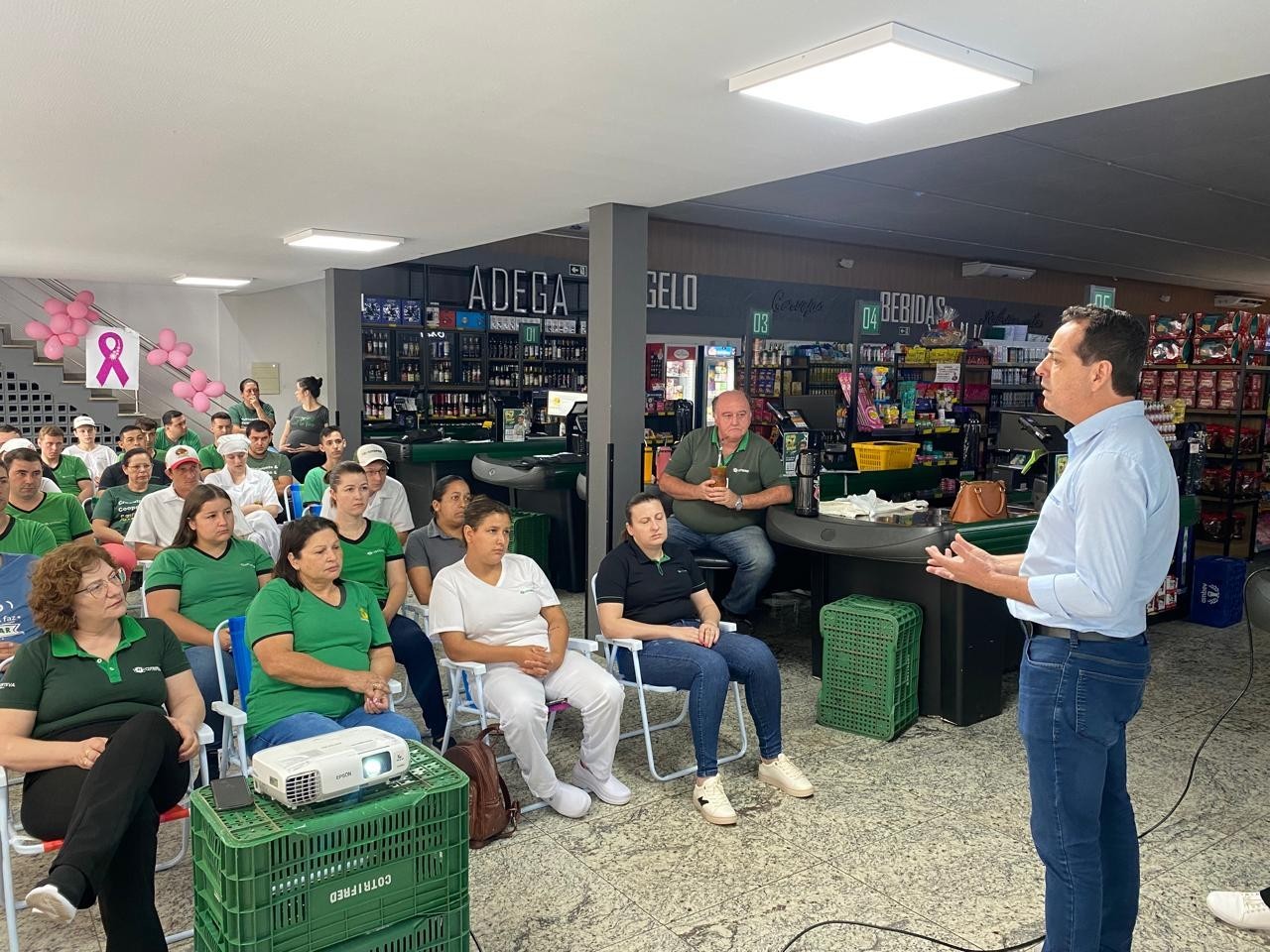 Capa Gestores da Cotrifred realizam reunião com equipe de Iraí