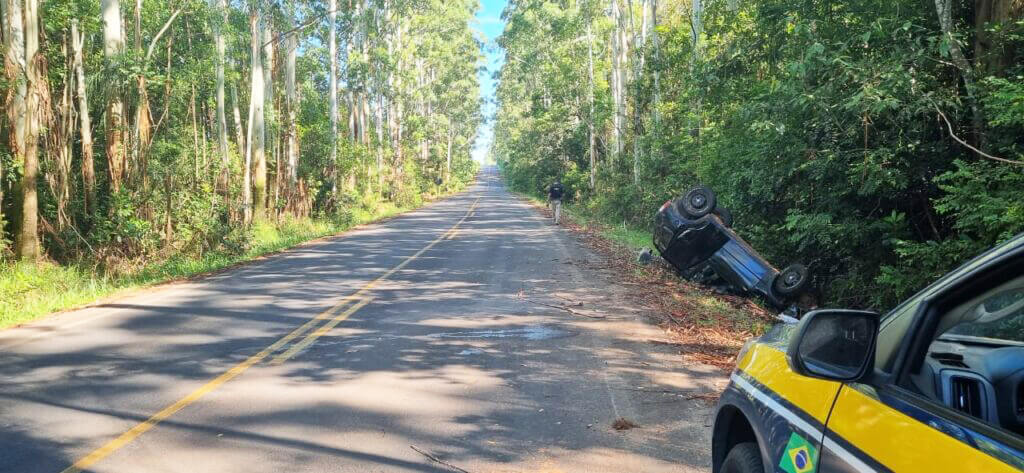 Capa Saída de pista com capotamento resulta em morte na BR-470, em Triunfo