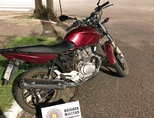 Capa Brigada Militar prende homem após furto de motocicleta