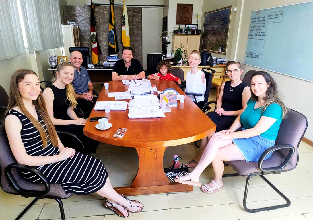 Capa Prefeito em exercício de Três Passos recebe visita inspiradora de Tiago Linck