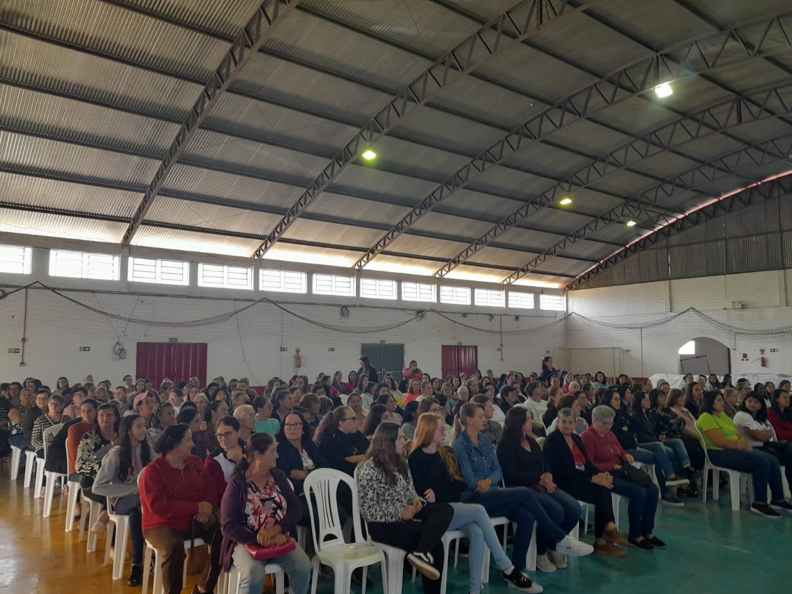 Capa Vista Alegre: Administração Municipal realiza homenagens para as mães do Município