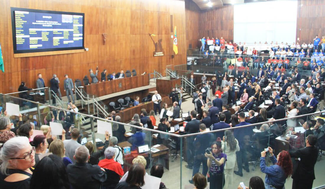 Capa Assembleia gaúcha aprova reajuste de 9,45% para o magistério estadual
