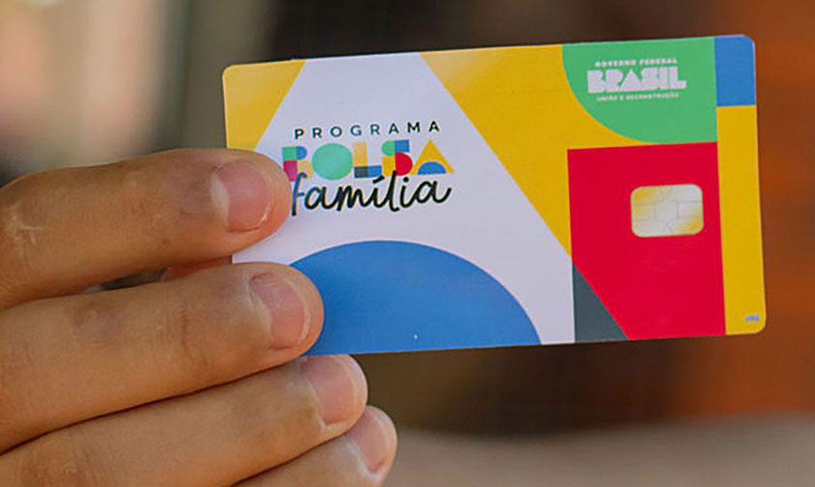 Capa Bolsa Família paga valor extra e benefício é o maior da história