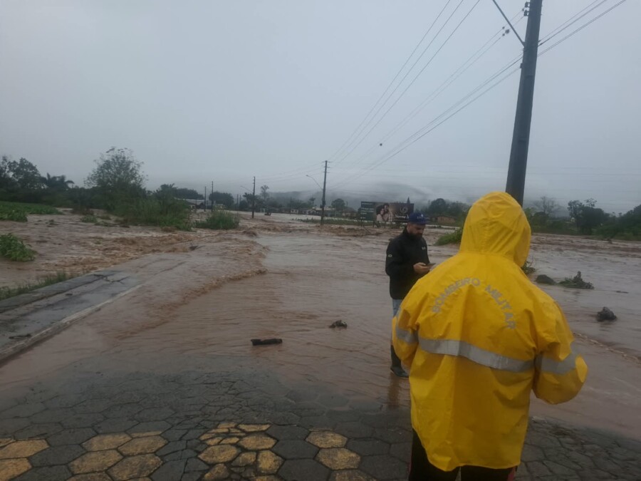 Capa Alesc destina R$ 20 milhões para municípios atingidos pelas chuvas no Sul de SC