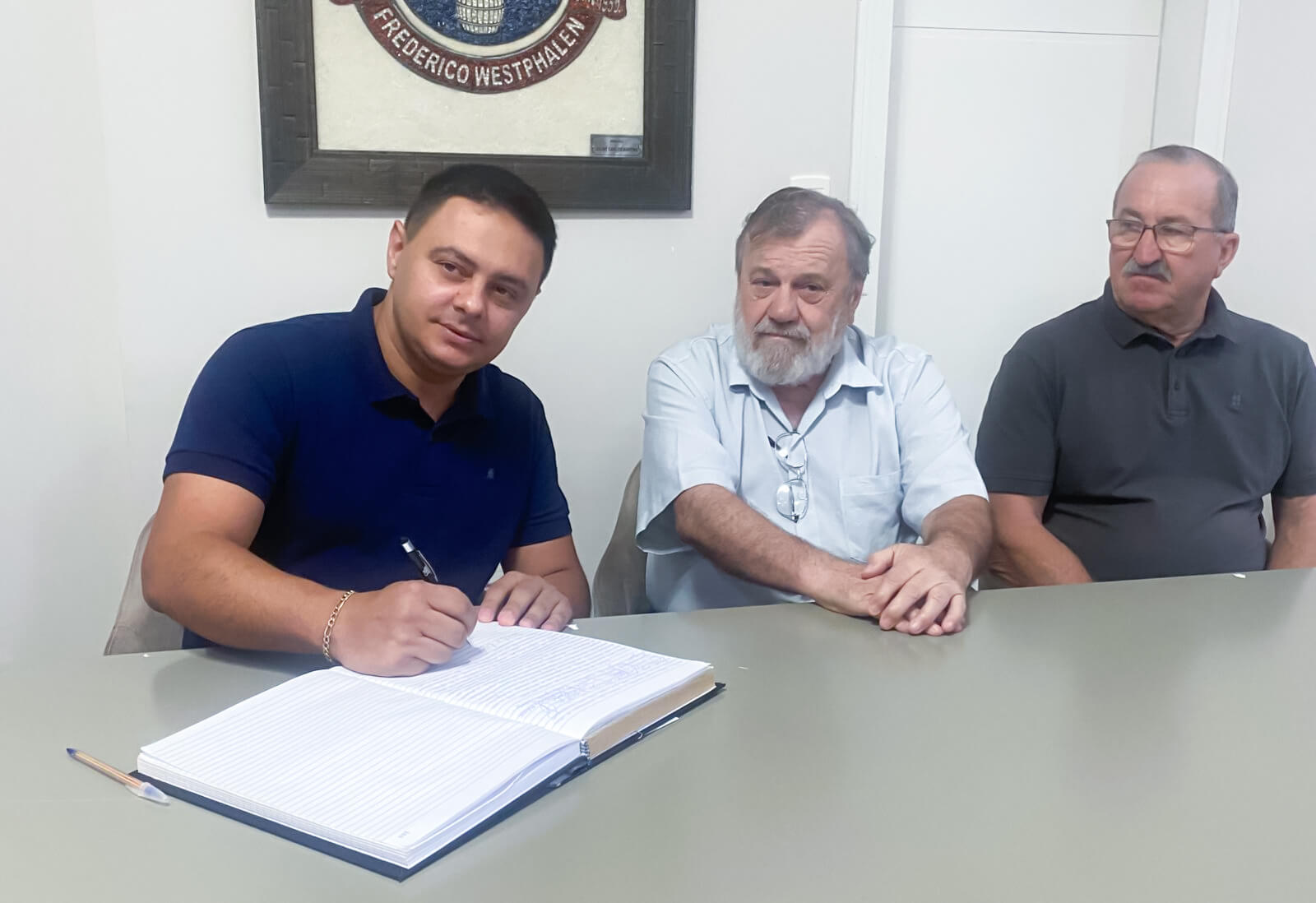 Capa Ismael Coco dos Santos assume interinamente chefia do Executivo em Frederico Westphalen