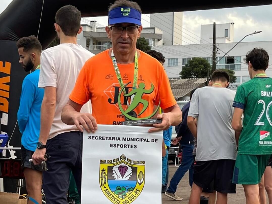 Capa Ametista do Sul brilha em competição de Atletismo