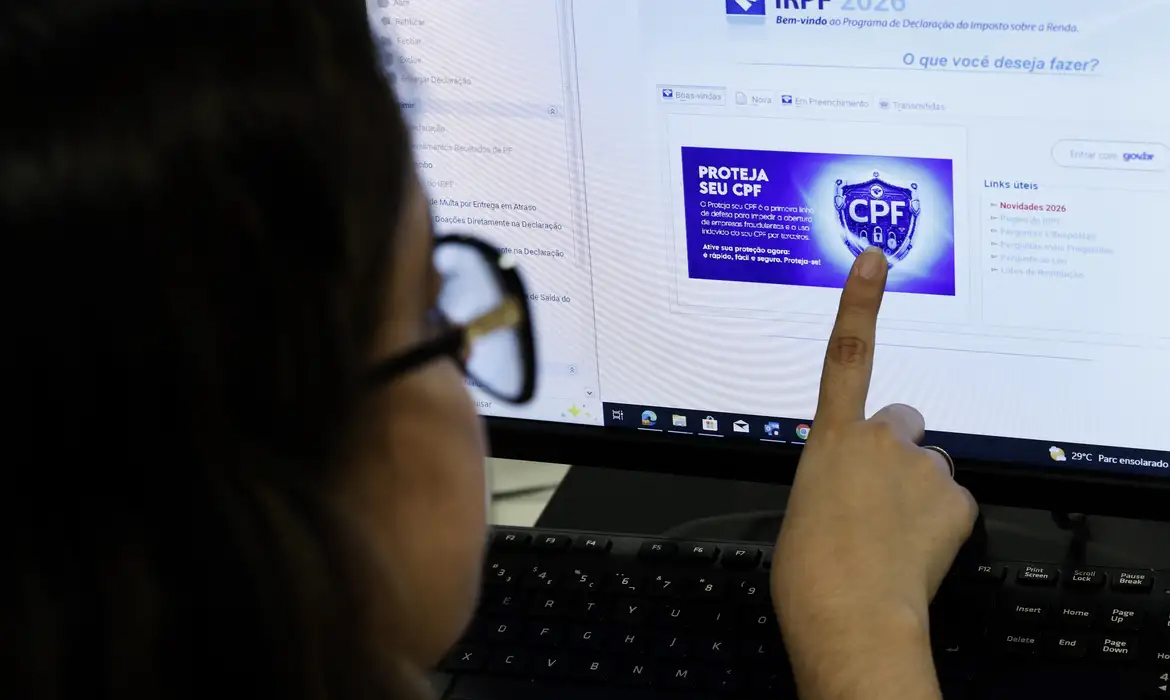 Capa Quem tem dívida superior a R$ 15 mil no IR receberá cobrança direta
