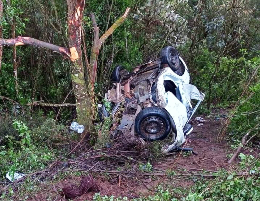Capa Acidente grave com óleo na pista mata três pessoas em Bom Retiro-SC