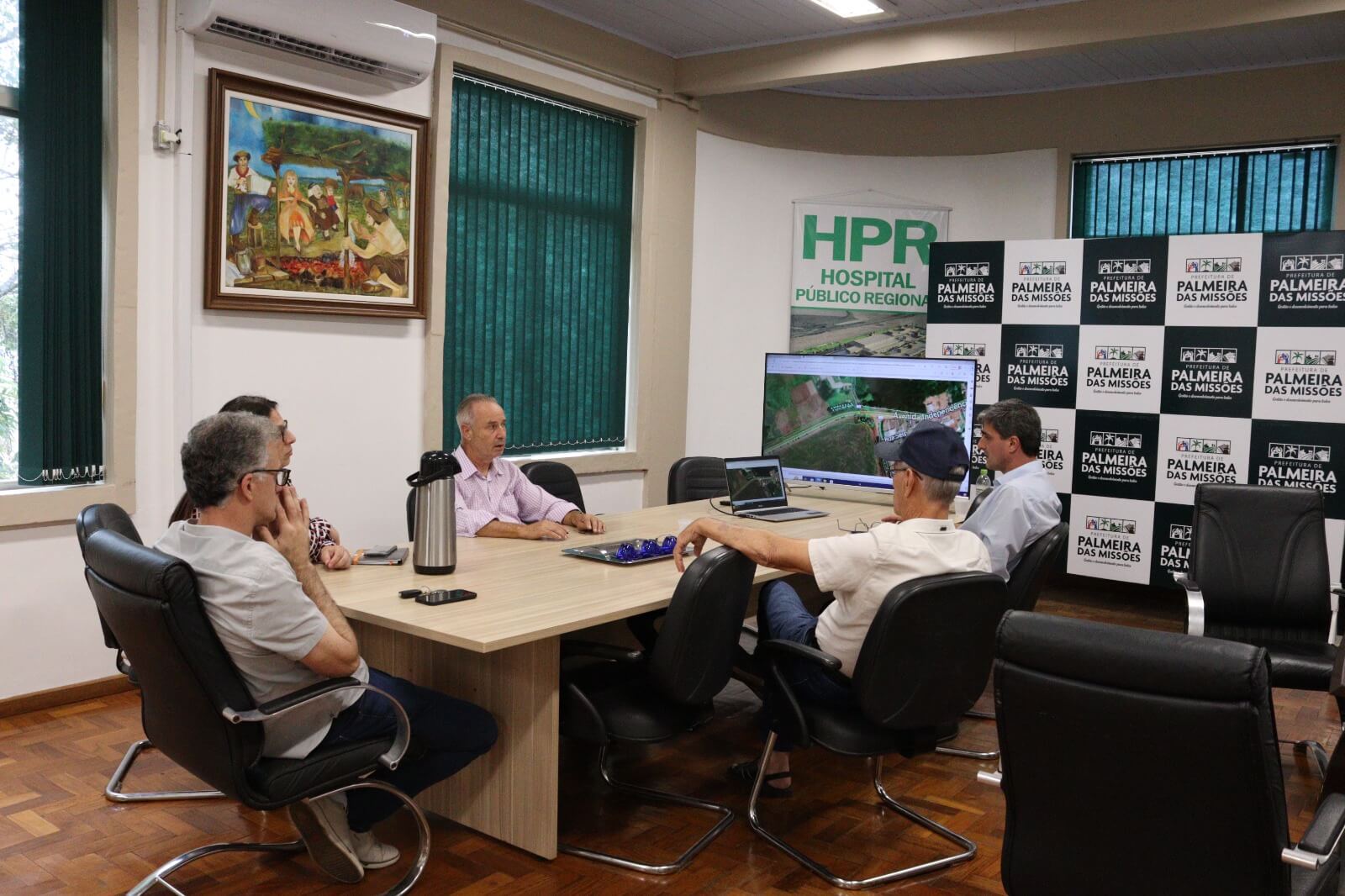 Capa Direção da UFSM-PM se reúne com o Executivo Municipal para tratar sobre a construção do trevo de acesso ao campus