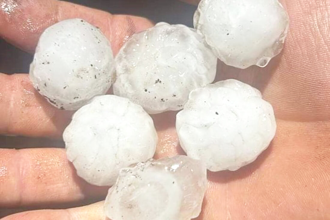 Capa Carazinho tem mais de 150 casas destelhadas pelo temporal