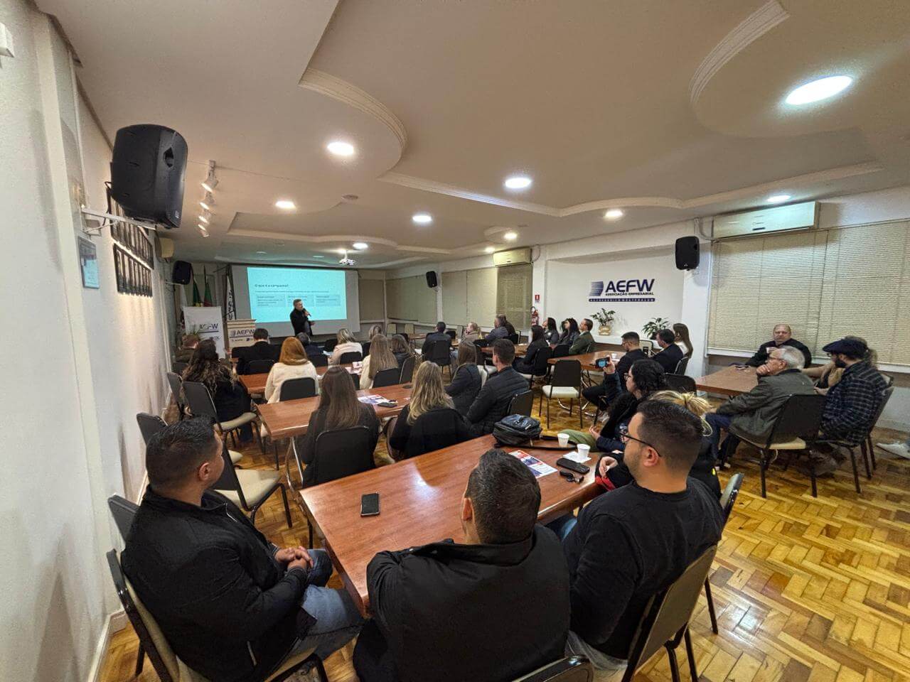 Capa Campanha Show de Prêmios 2025: AEFW apresenta novidades aos associados