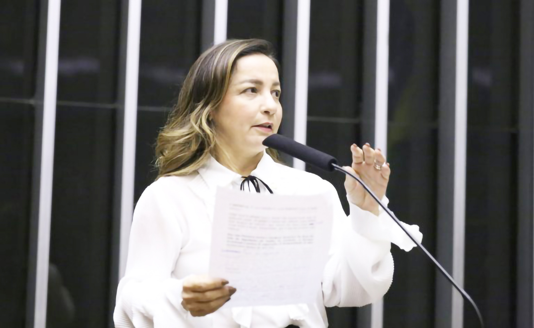 Capa Câmara aprova projeto que prevê licença menstrual de até dois dias