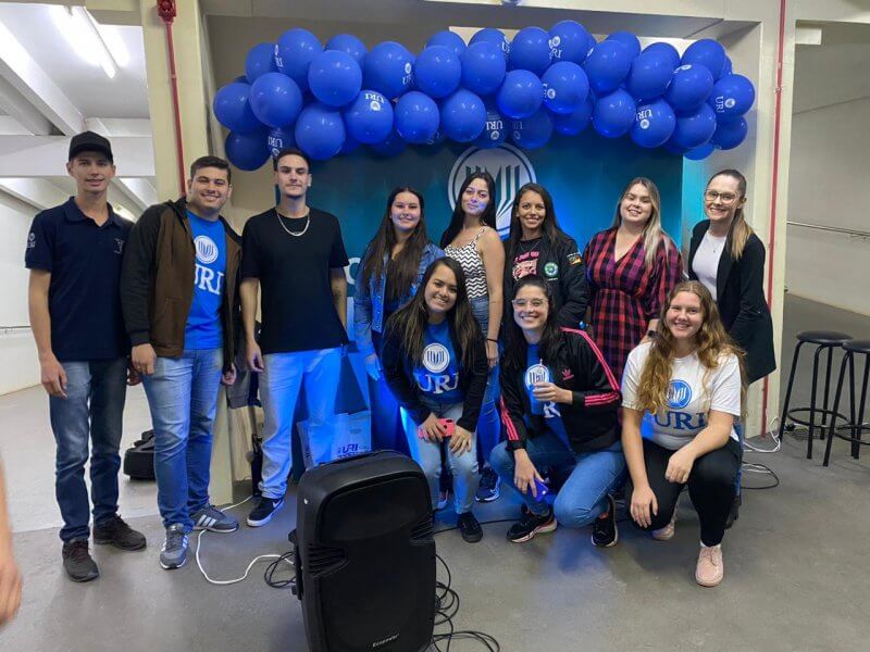 Capa DCE Voz Ativa promove Noite Cultural com acadêmicos e parceiros