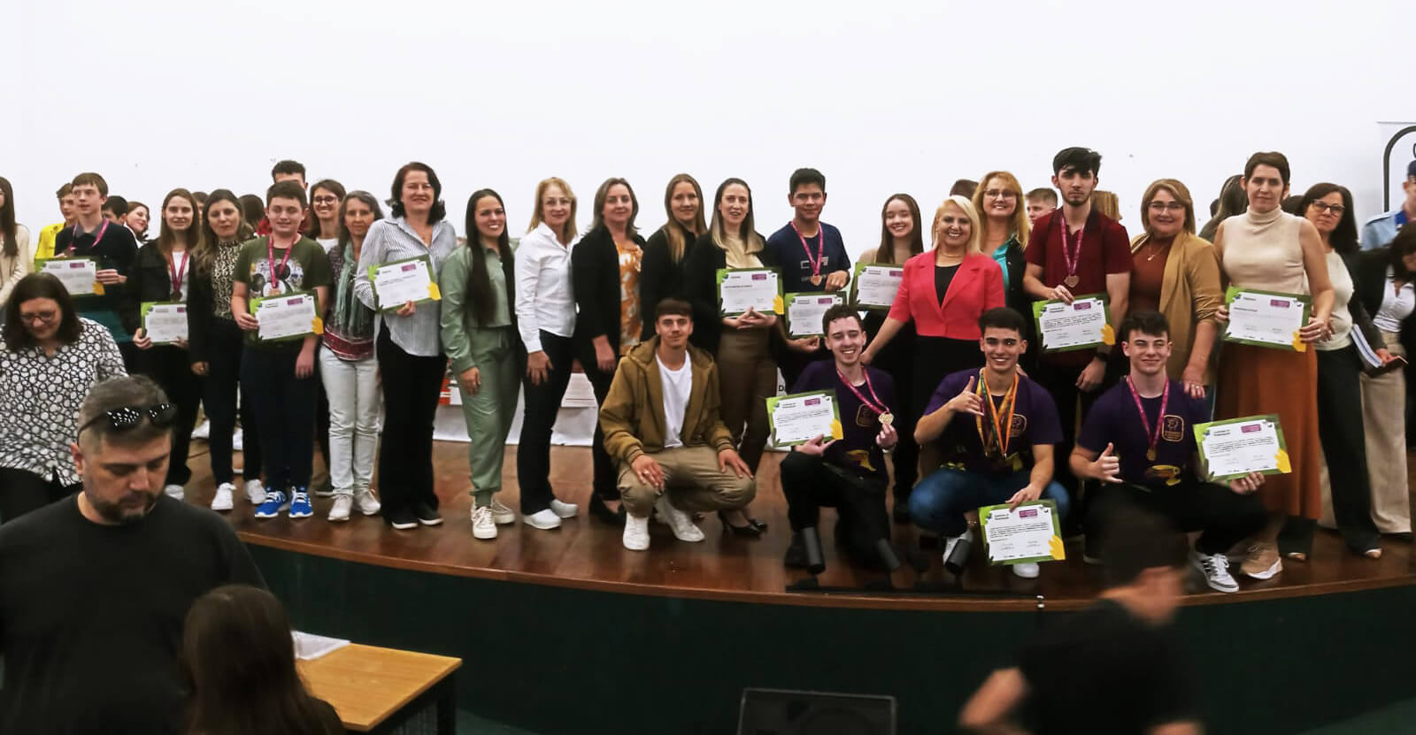 Capa Estudantes da 20ª CRE recebem premiações da 18ª OBMEP