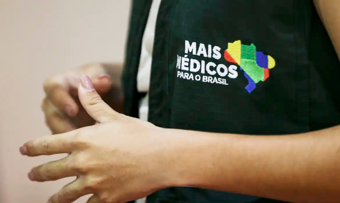 Capa Programa Mais Médicos abre mais 3,1 mil vagas