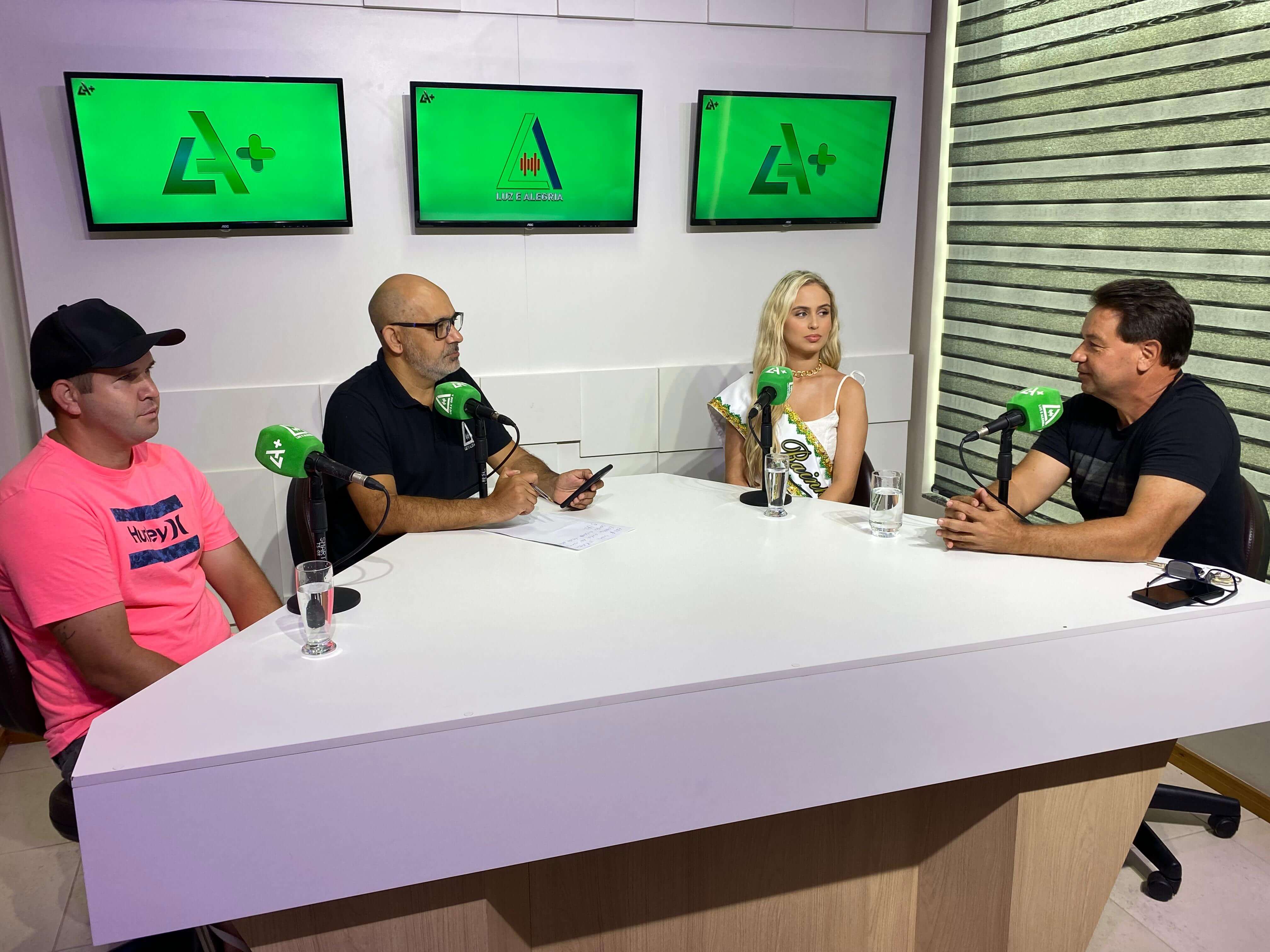 Capa Carnaval Regional de Iraí inicia nesta sexta-feira, 9