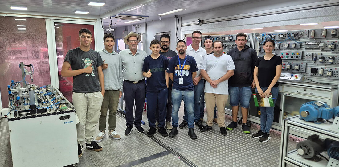 Capa Tenente Portela inicia cursos gratuitos do programa Carretas do Saber