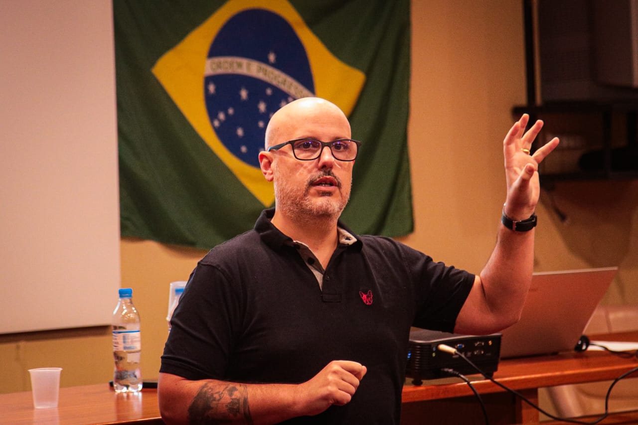 Capa Rodrigo Lorenzoni palestra sobre planejamento de campanhas eleitorais em FW
