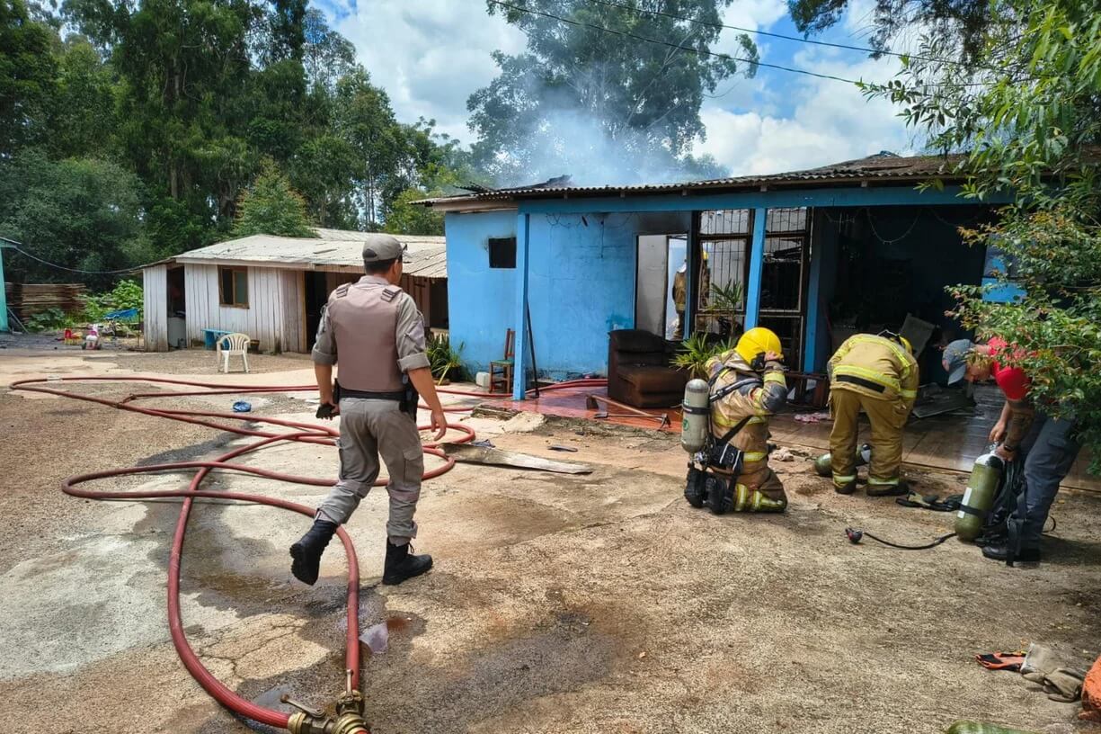 Capa Suspeito de matar criança de 10 anos a tiros durante briga com vizinho em Nonoai é localizado em SC