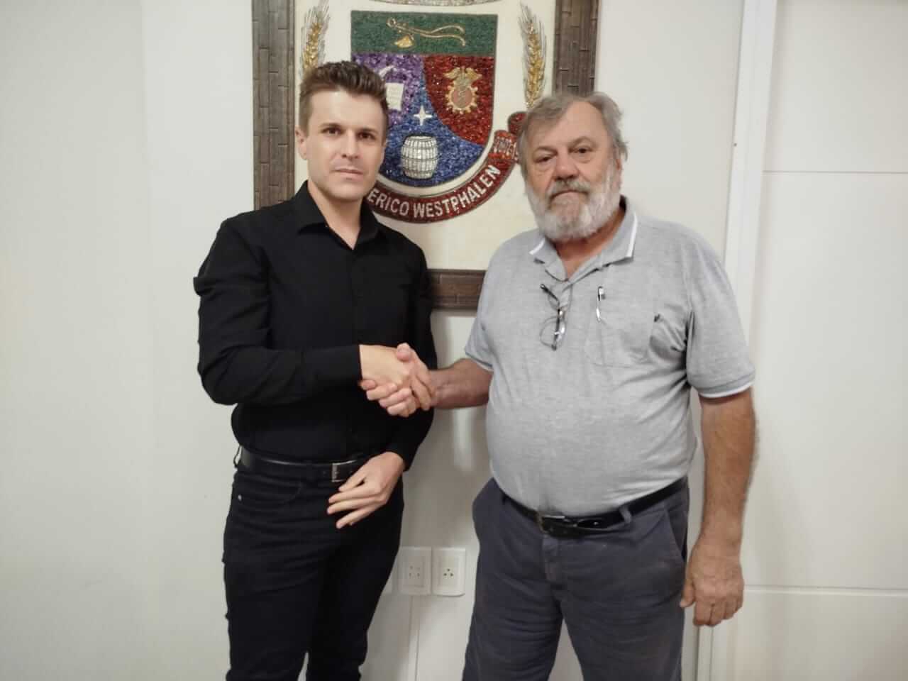 Capa Prefeito Orlando Girardi apresenta novo Secretário Municipal da Saúde, Cassio Adriano Zatti