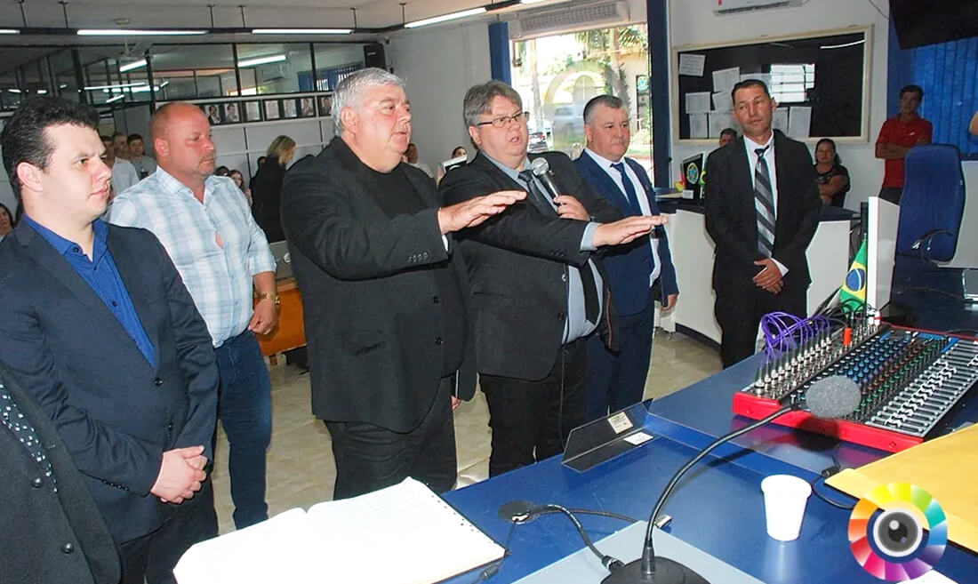 Capa Prefeito Nico, vice Paulo e vereadores tomam posse em Redentora