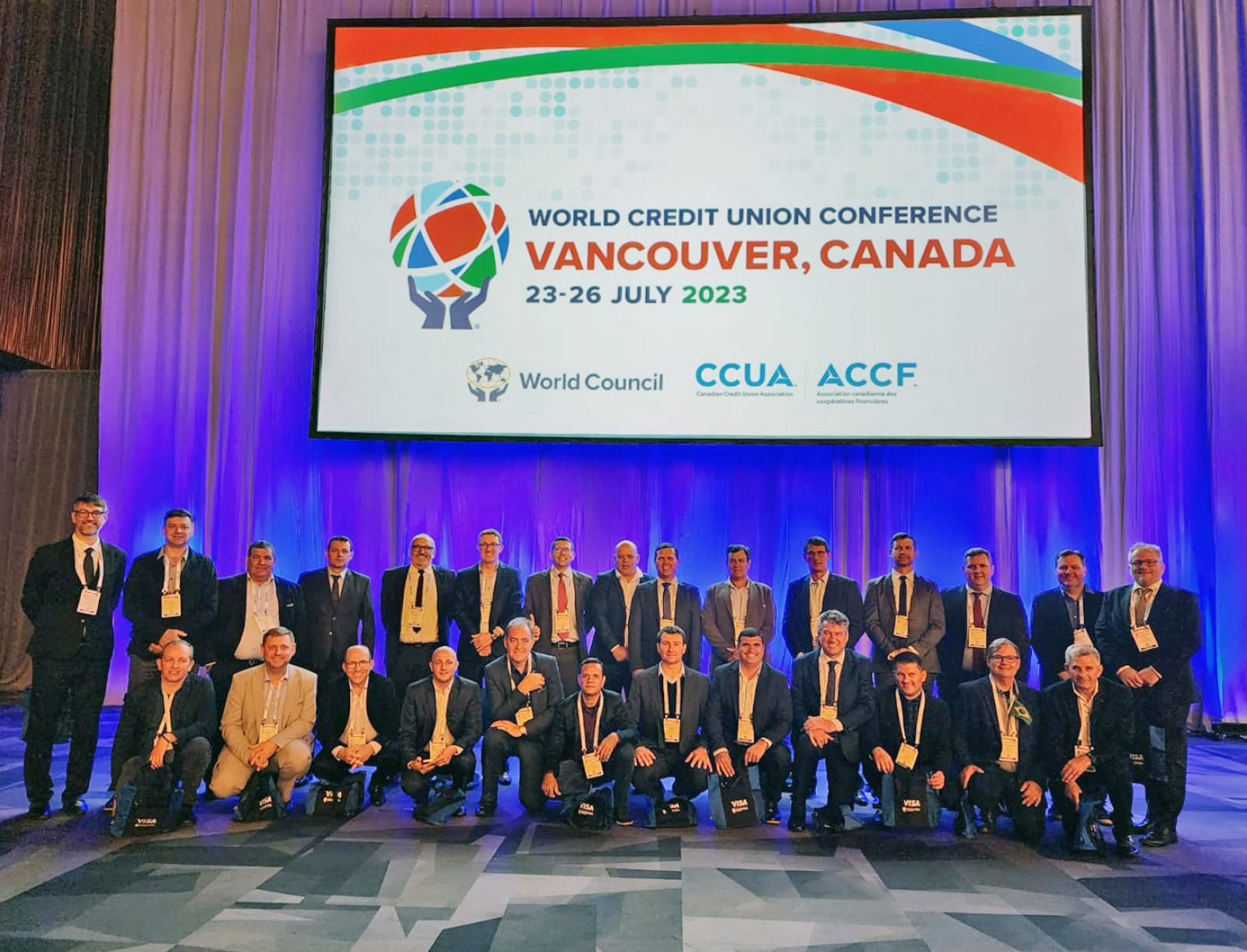 Capa Cresol participa de conferência mundial de cooperativas de crédito no Canadá