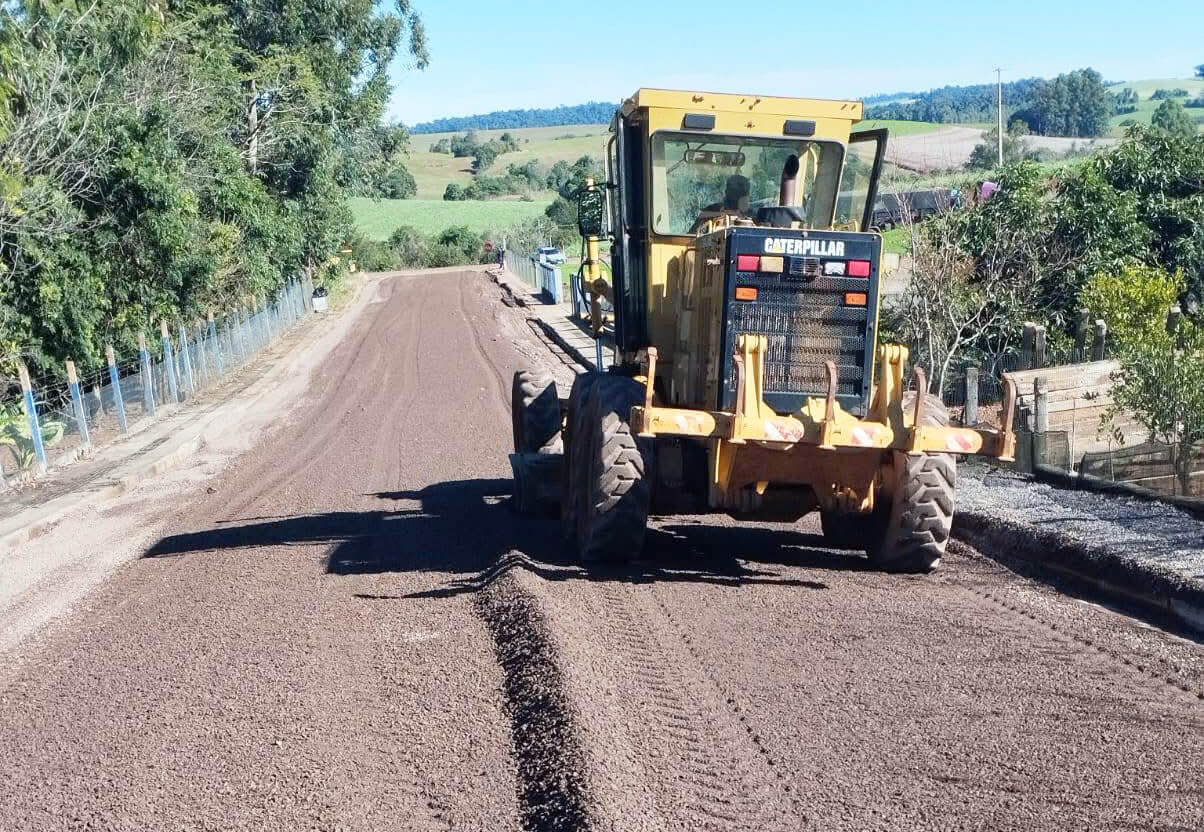 Capa Vista Gaúcha atinge 100% de ruas asfaltadas na área urbana e em Bom Plano