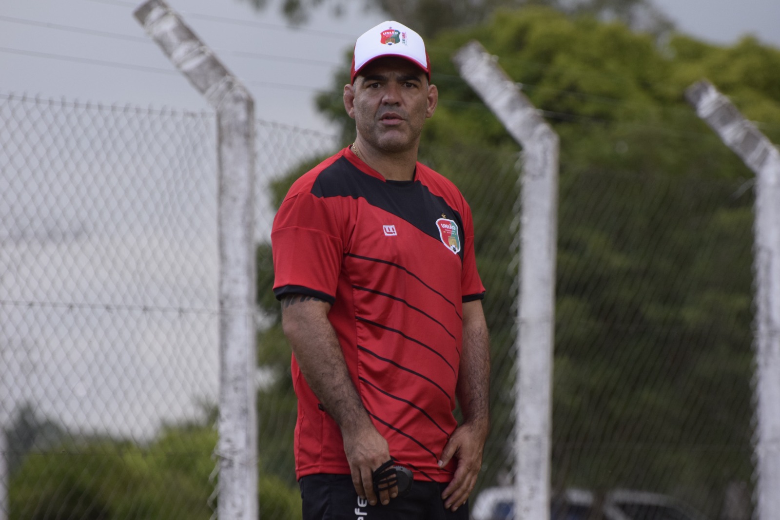 Capa Diego Mello não é mais técnico do União-FW