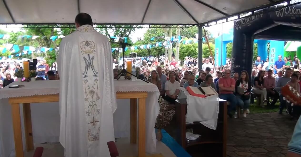 Capa Pedras Brancas celebrou a festa em homenagem à Nossa Senhora Aparecida