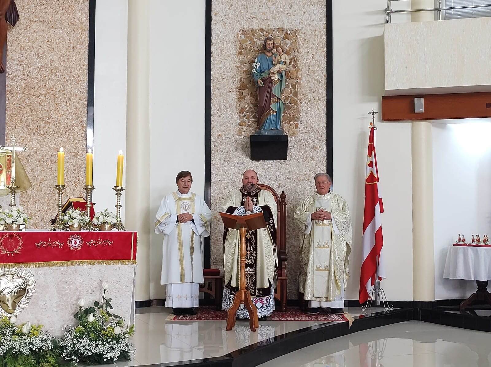 Capa Vista Alegre celebra festa em honra a seu Padroeiro Sagrado Coração de Jesus