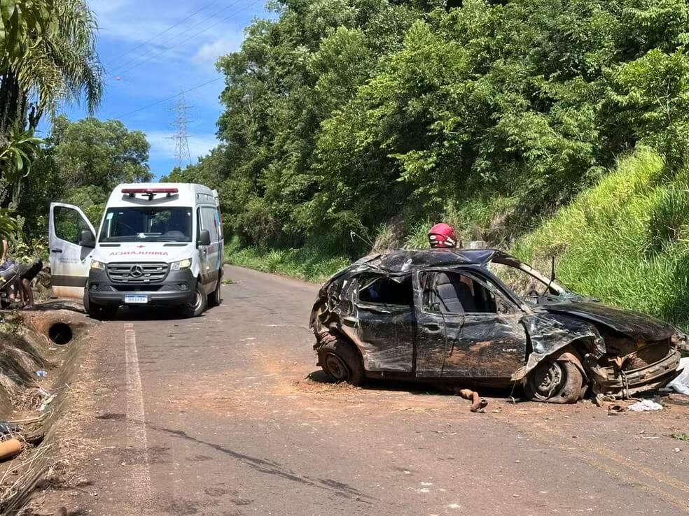 Capa Mulher de 23 anos morre e quatro ficam feridos após capotamento na RS-591