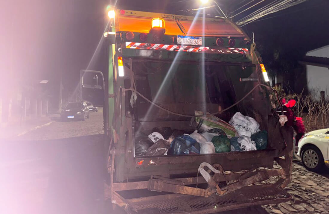 Capa Trabalhador da coleta de lixo morre atropelado por caminhão em Panambi