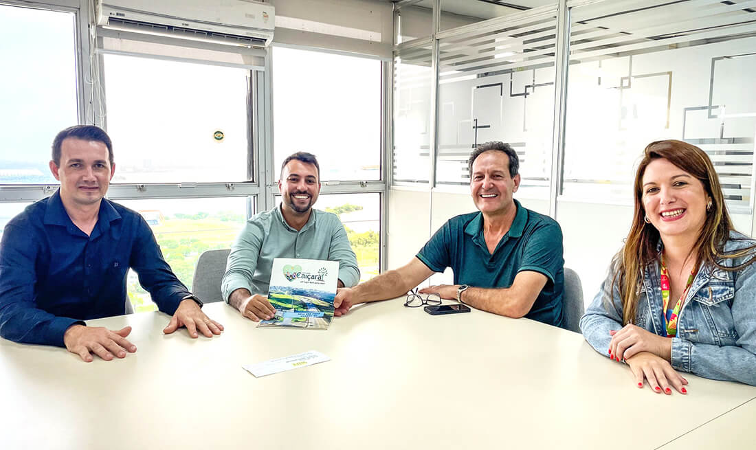 Capa Prefeito de Caiçara busca recursos em Porto Alegre durante Seminário da Famurs