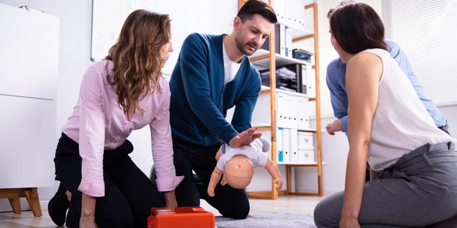 Capa Curso da AUNP-RS para capacitar pais a realizar primeiros socorros acontece nessa quinta