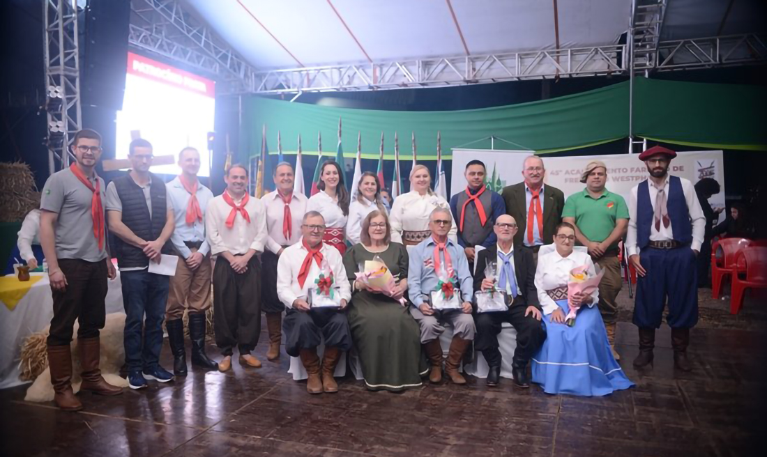 Capa Câmara de FW homenageará casais tradicionalistas no 46º Acampamento Farrapo