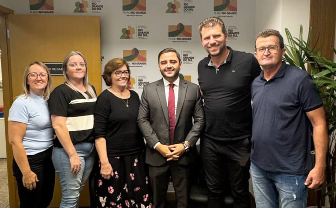 Capa Vice-prefeito de Três Passos convida vice-governador para evento regional em março