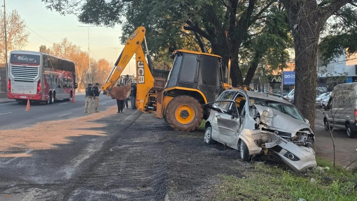Capa Colisão múltipla na rodovia BR-116 resulta em uma morte e deixa seis feridos em Novo Hamburgo