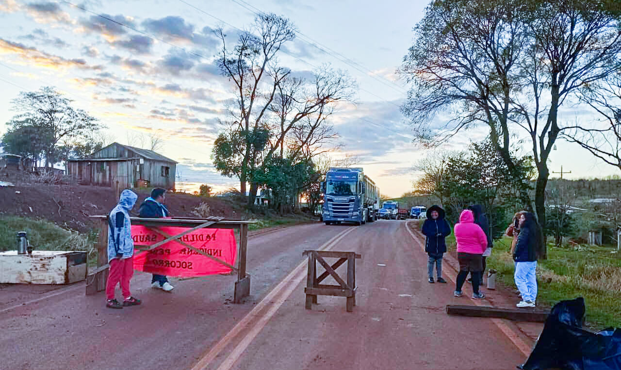 Capa Indígenas da Terra Indígena Guarita protestam na ERS-330 em busca de melhorias na saúde