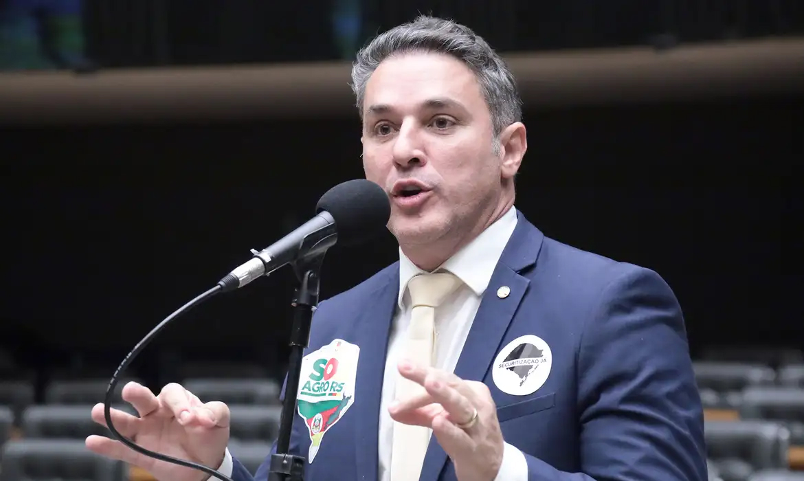 Capa Luciano Zucco (PL) é eleito governador do Rio Grande do Sul no primeiro turno