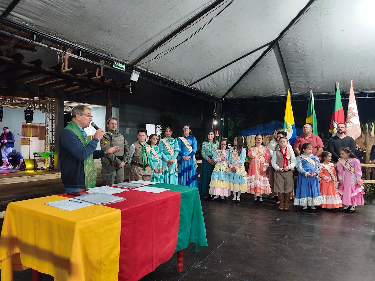 Capa Rodeio Bonito abriu as comemorações da Semana Farroupilha com a 30ª edição do Acampamento Farrapo