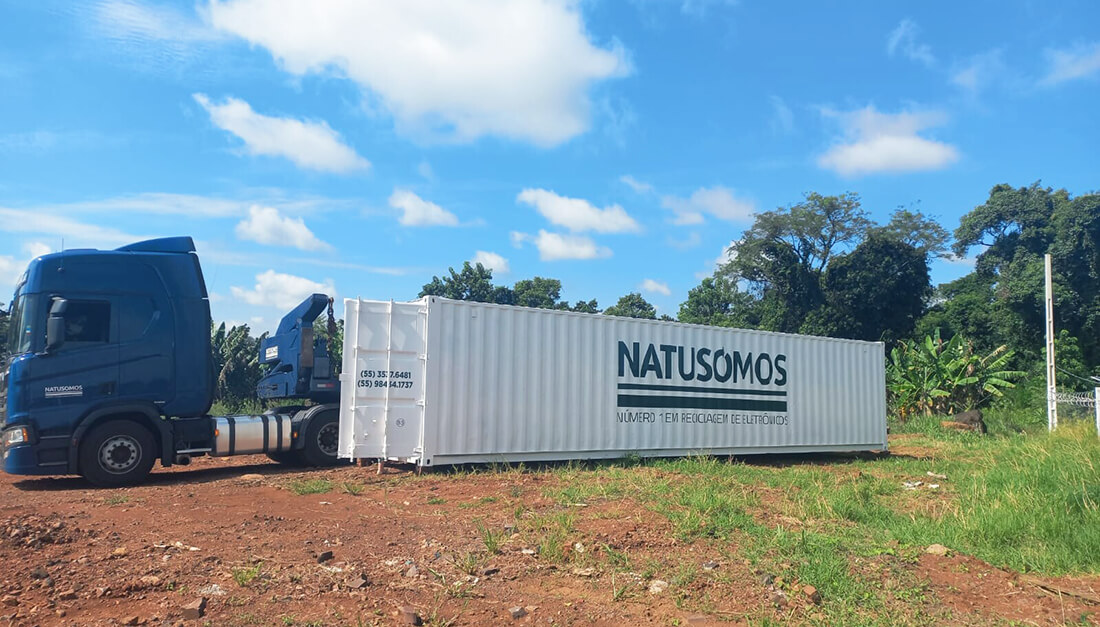 Capa Ecoponto para coleta de lixos eletrônicos muda para o parque de máquinas