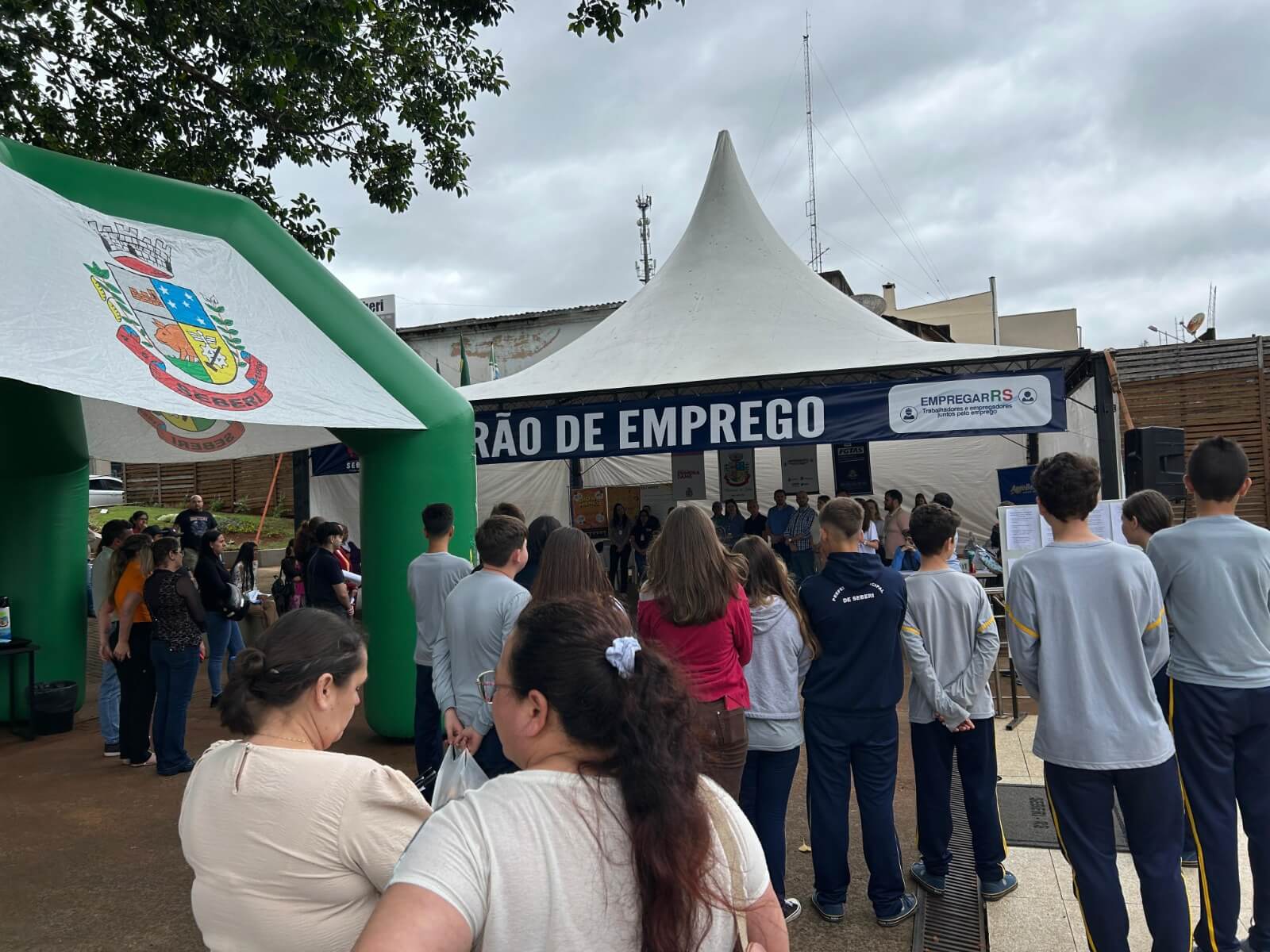 Capa Seberi: feirão de empregos conta com mais de 100 cadastros realizados